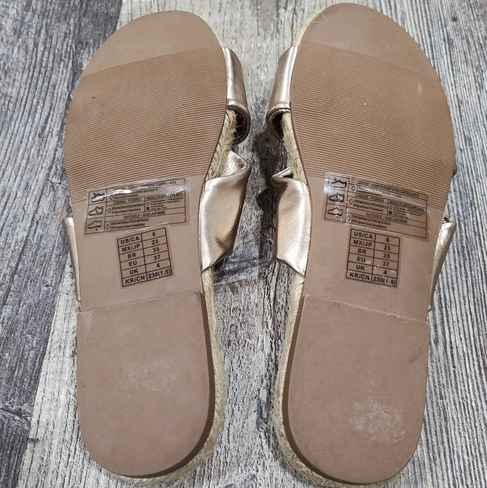 Forever 21 Women's Rose Gold Slides Sandals, Size 6 - Picture 5 of 6